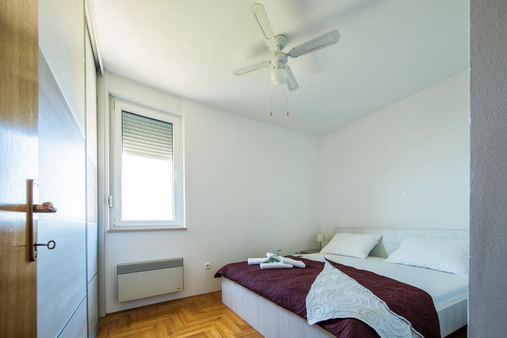 Apartment Dominik Подстрана Экстерьер фото