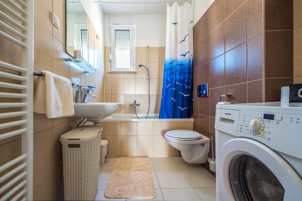 Apartment Dominik Подстрана Экстерьер фото
